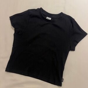 TNA Aritzia Black Ribbed Short Sleeve Crew Neck T-Shirt Small